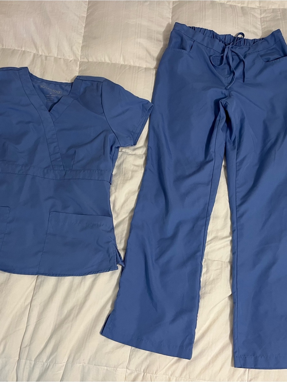 Women's Ceil Blue Scrub Set - Medium